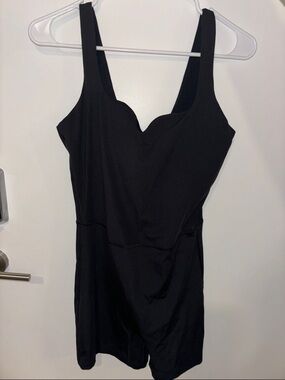 Black Sleeveless Sweetheart Romper